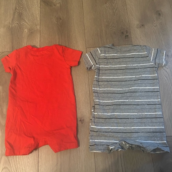 Boys Nike romper bundle. Size 9months - Picture 2 of 3
